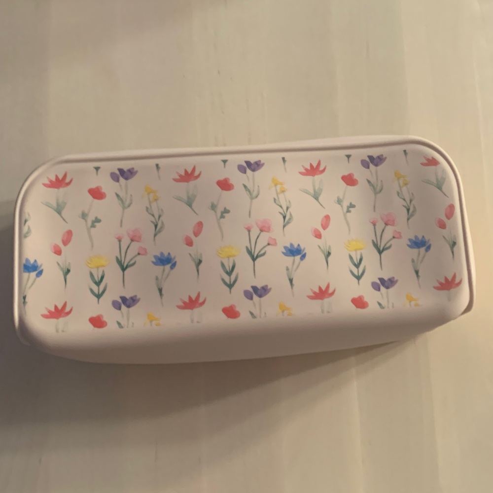 Floral Patterned Glasses Case